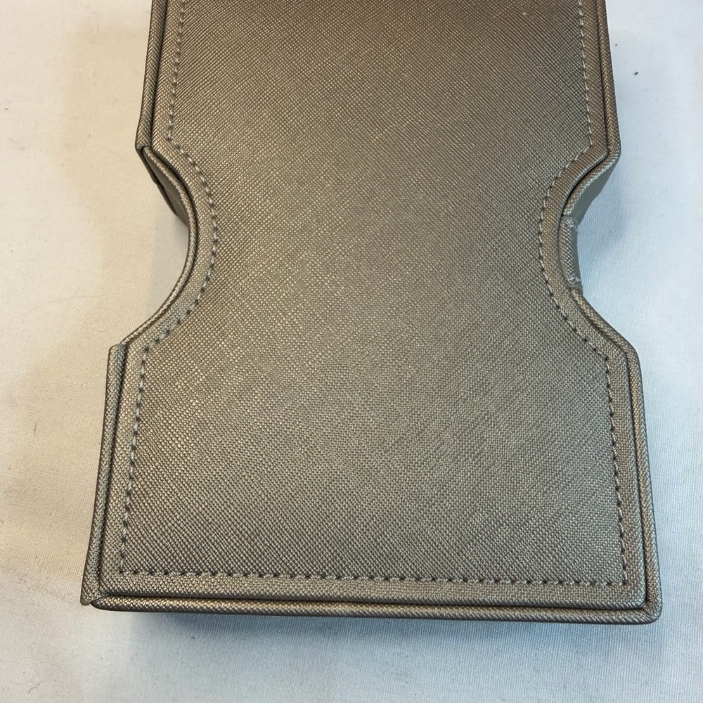 Wolf travel jewelry box